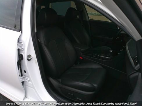 Used 2020 Kia Optima Premium image 25