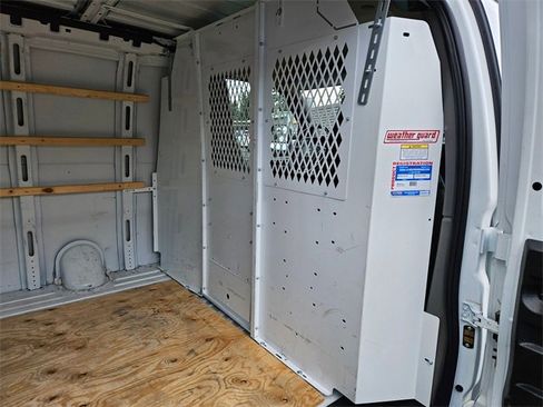 Used 2024 GMC Savana 2500 w/ Driver Convenience Package image 12
