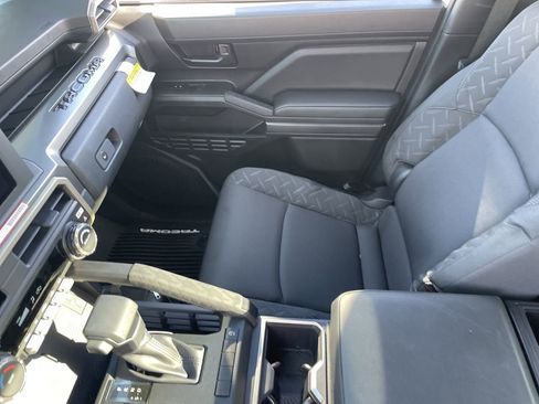 New 2026 Toyota Tacoma SR5 RWD image 21