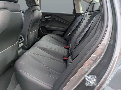 Certified 2025 Acura TLX w/ Technology Package image 15