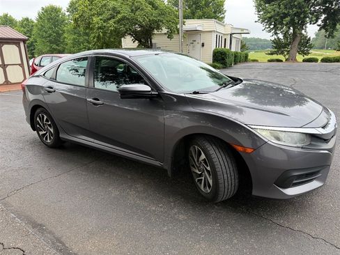 Used 2017 Honda Civic EX image 7