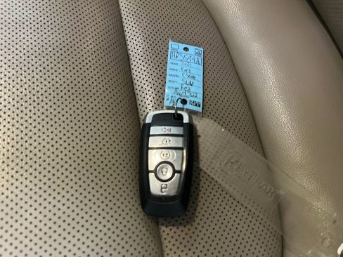 Used 2021 Ford Escape SEL AWD/4WD image 77