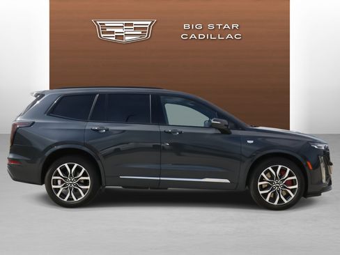 Certified 2022 Cadillac XT6 Sport w/ Technology Package image 6