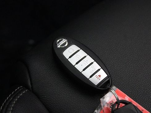 Certified 2021 Nissan Rogue SL FWD image 31