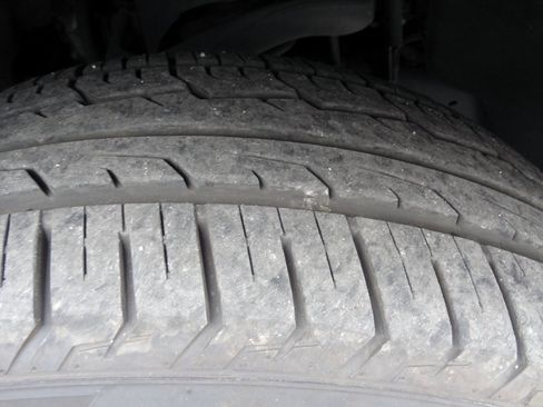 Used 2024 Ford Expedition Limited image 15