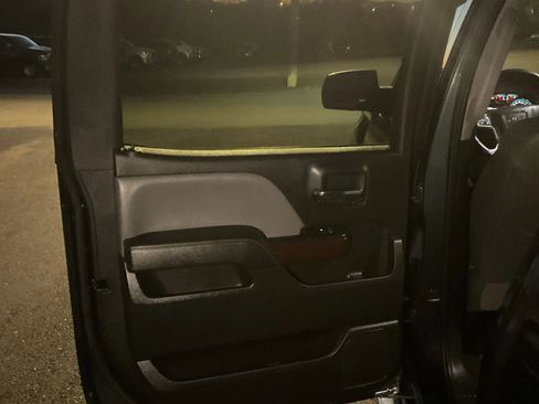 Used 2017 GMC Sierra 1500 SLT image 41