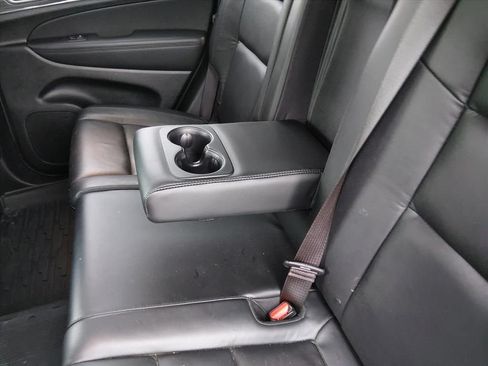 Used 2021 Jeep Grand Cherokee Limited RWD image 16