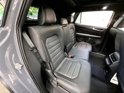 New 2026 Volkswagen Atlas Cross Sport SEL R-Line AWD/4WD image 27