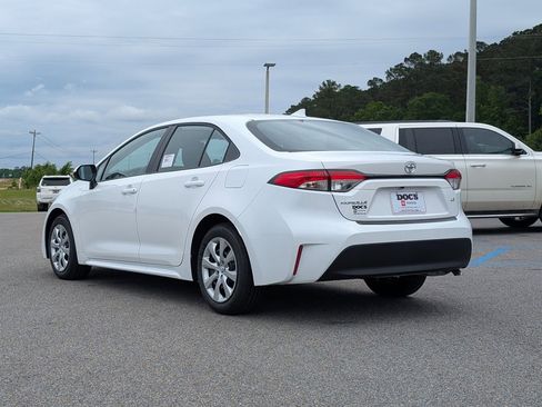 New 2026 Toyota Corolla LE FWD image 3