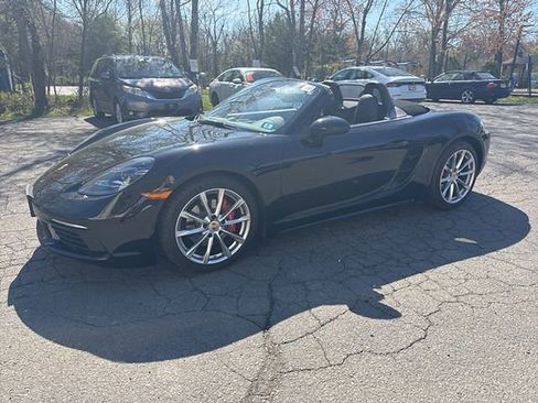 Used 2017 Porsche 718 Boxster S image 10