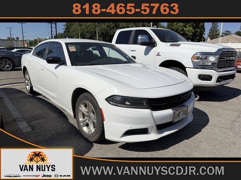 Used 2023 Dodge Charger SXT RWD image 1
