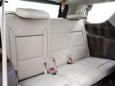 Used 2023 GMC Yukon Denali AWD/4WD image 15