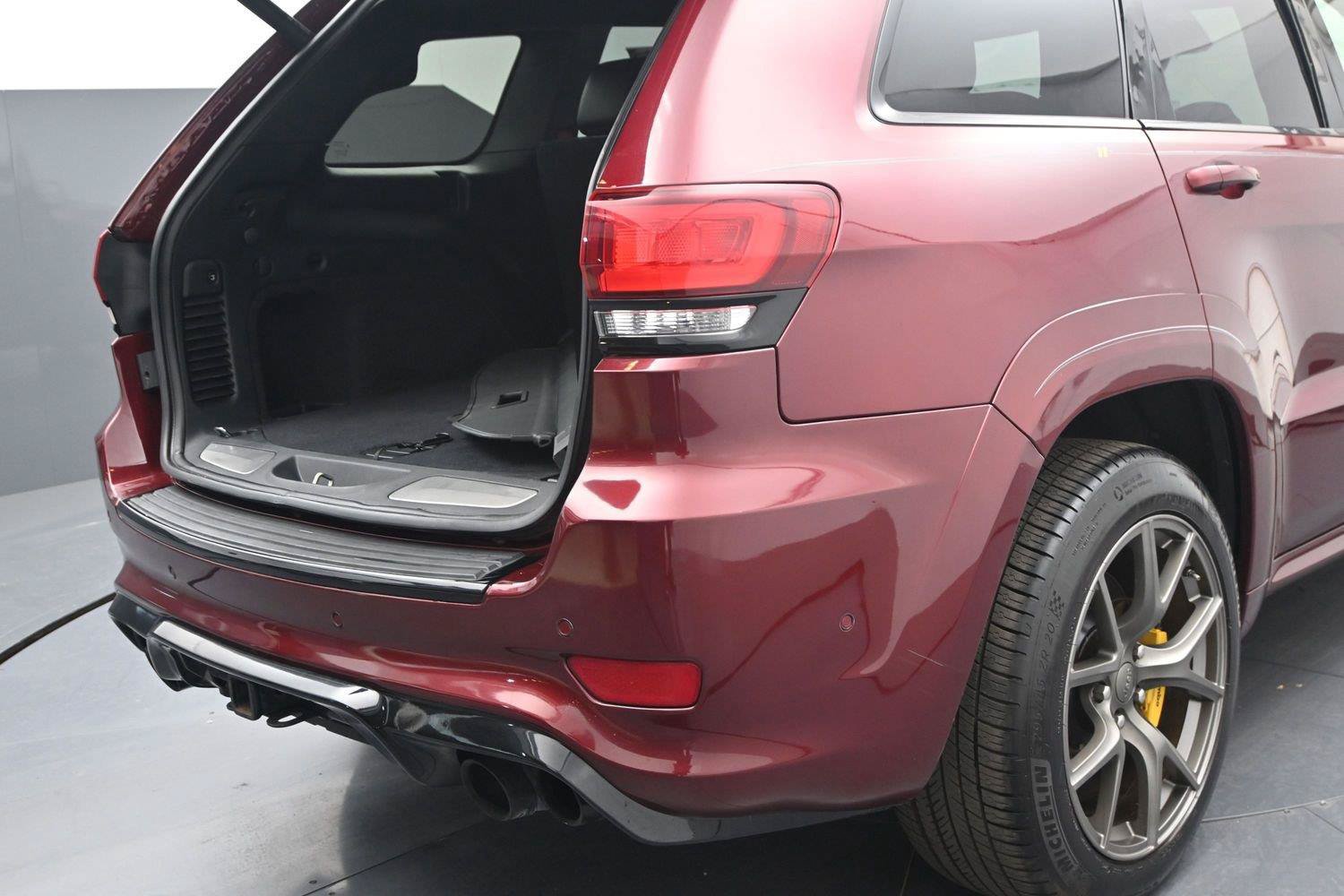 Used 2020 Jeep Grand Cherokee Trackhawk w/ Trailer Tow Group IV AWD/4WD image 11