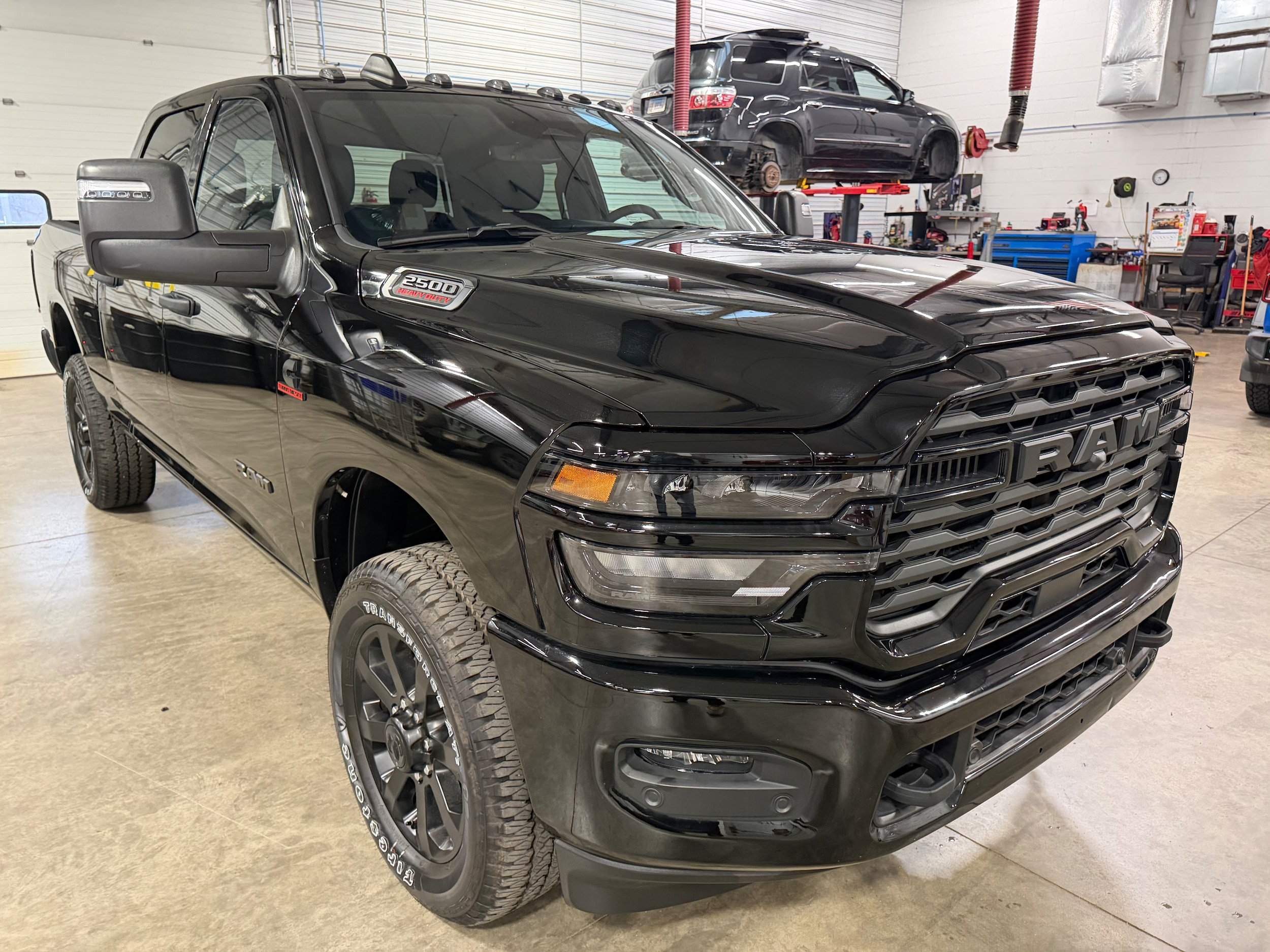 Used 2025 RAM 2500 Big Horn AWD/4WD image 1