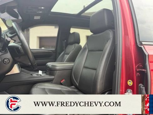 Used 2021 Chevrolet Tahoe Z71 w/ Z71 Signature Package AWD/4WD image 25