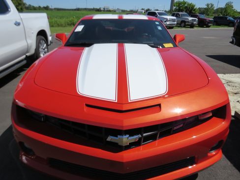 Used 2011 Chevrolet Camaro SS w/ RS Package RWD image 8