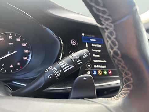 Used 2023 Buick Envision Preferred image 32