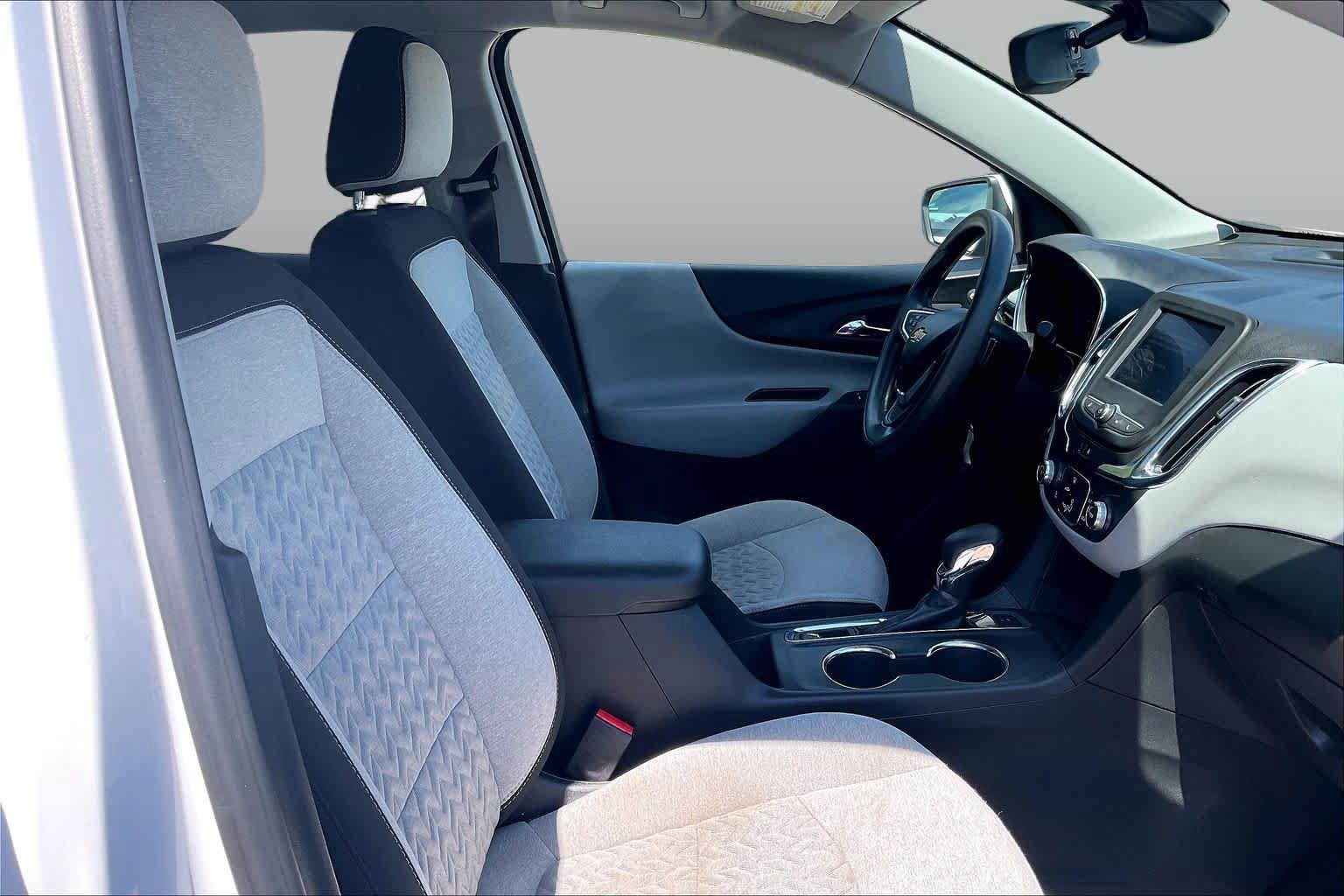 Used 2022 Chevrolet Equinox LT AWD/4WD image 9