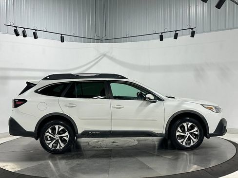 Used 2020 Subaru Outback Limited AWD/4WD image 10