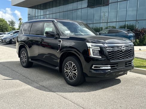 New 2025 Nissan Armada SL w/ Captain's Chari Seat Package image 4