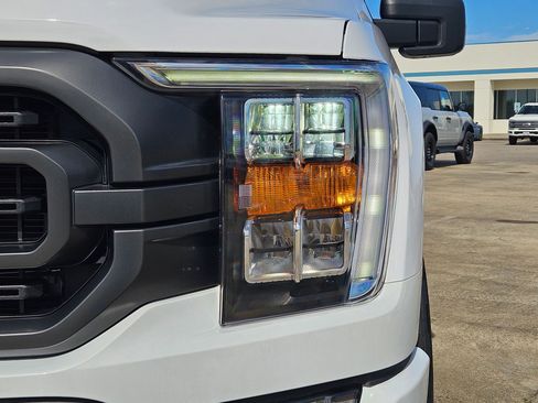 Used 2022 Ford F150 XLT w/ Equipment Group 302A High image 10