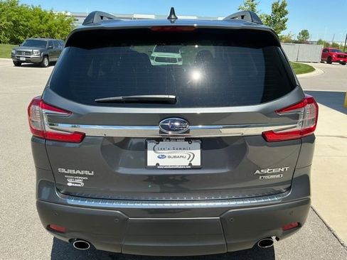 Used 2025 Subaru Ascent Touring w/ Popular Package #1 AWD/4WD image 3