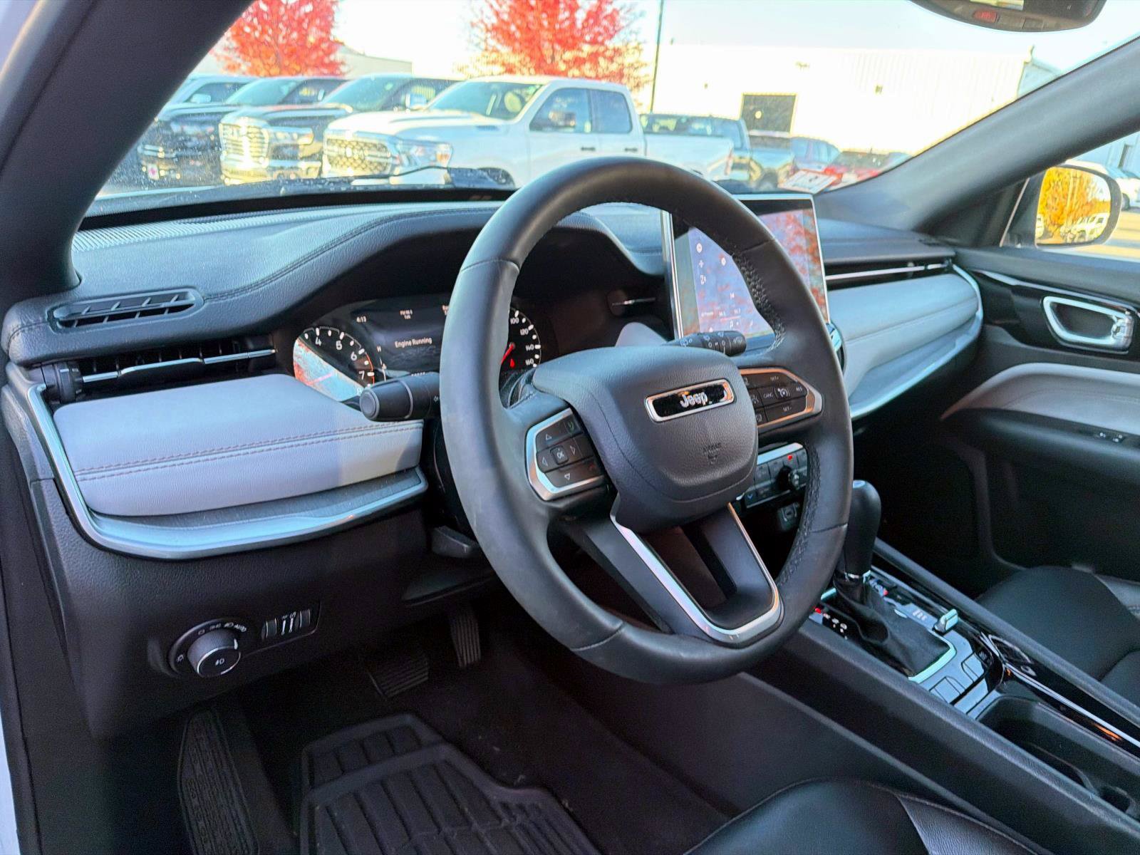Used 2024 Jeep Compass Limited AWD/4WD image 6
