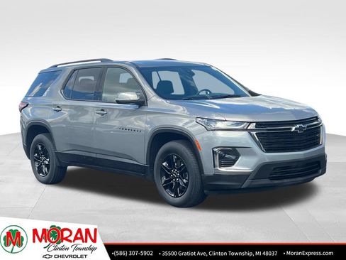 Certified 2023 Chevrolet Traverse LT FWD image 8