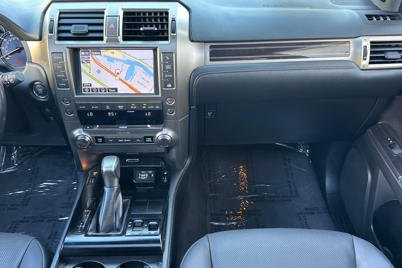 Used 2020 Lexus GX 460 Premium w/ Premium Package AWD/4WD image 18