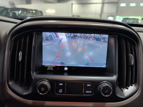 Used 2022 GMC Canyon AT4 w/ Trailering Package AWD/4WD image 11