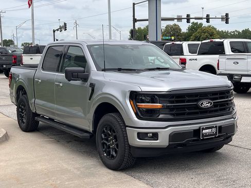 New 2026 Ford F150 XLT w/ Equipment Group 302A MID AWD/4WD image 7