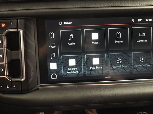 Used 2022 GMC Yukon XL Denali image 19