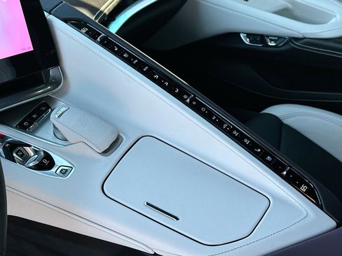 Used 2024 Chevrolet Corvette Stingray Preferred Conv w/ 2LT image 19