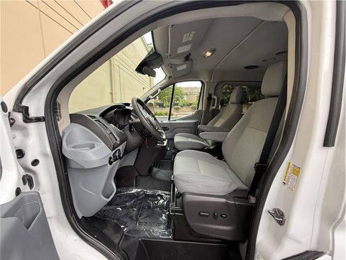Used 2016 Ford Transit 150 XLT RWD image 11
