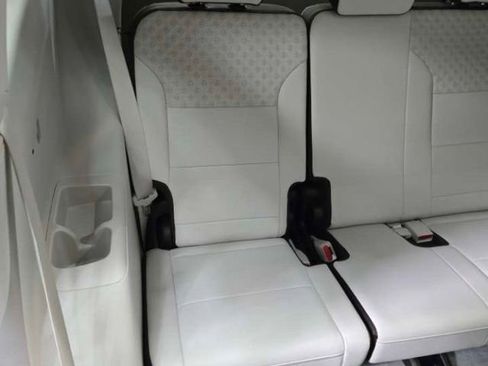 Used 2024 GMC Acadia Denali w/ Super Cruise Package image 42