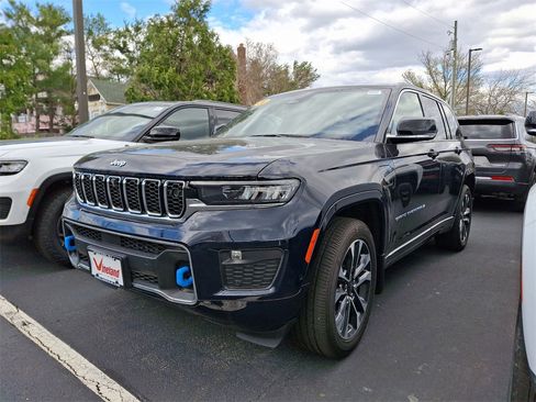 New 2024 Jeep Grand Cherokee Overland w/ Advanced Protech Group III image 3