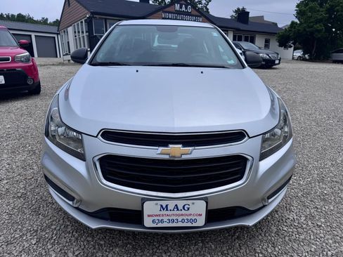 Used 2016 Chevrolet Cruze LS FWD image 9