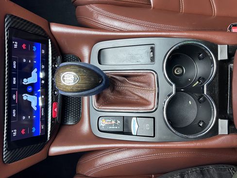 Used 2016 Maserati GranTurismo Sport image 26