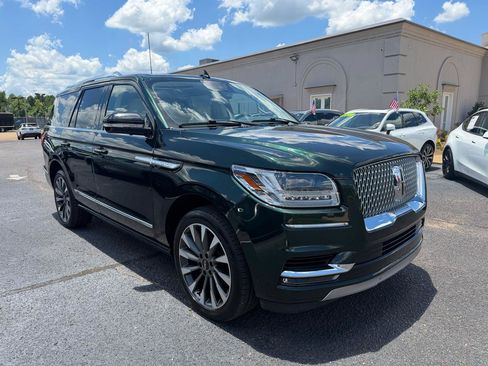 Used 2021 Lincoln Navigator Reserve w/ Luxury Package AWD/4WD image 4