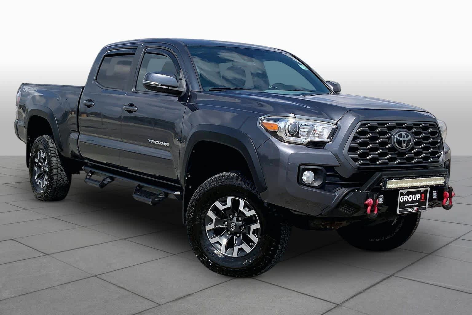 Used 2020 Toyota Tacoma TRD Off-Road w/ Technology Package AWD/4WD image 3