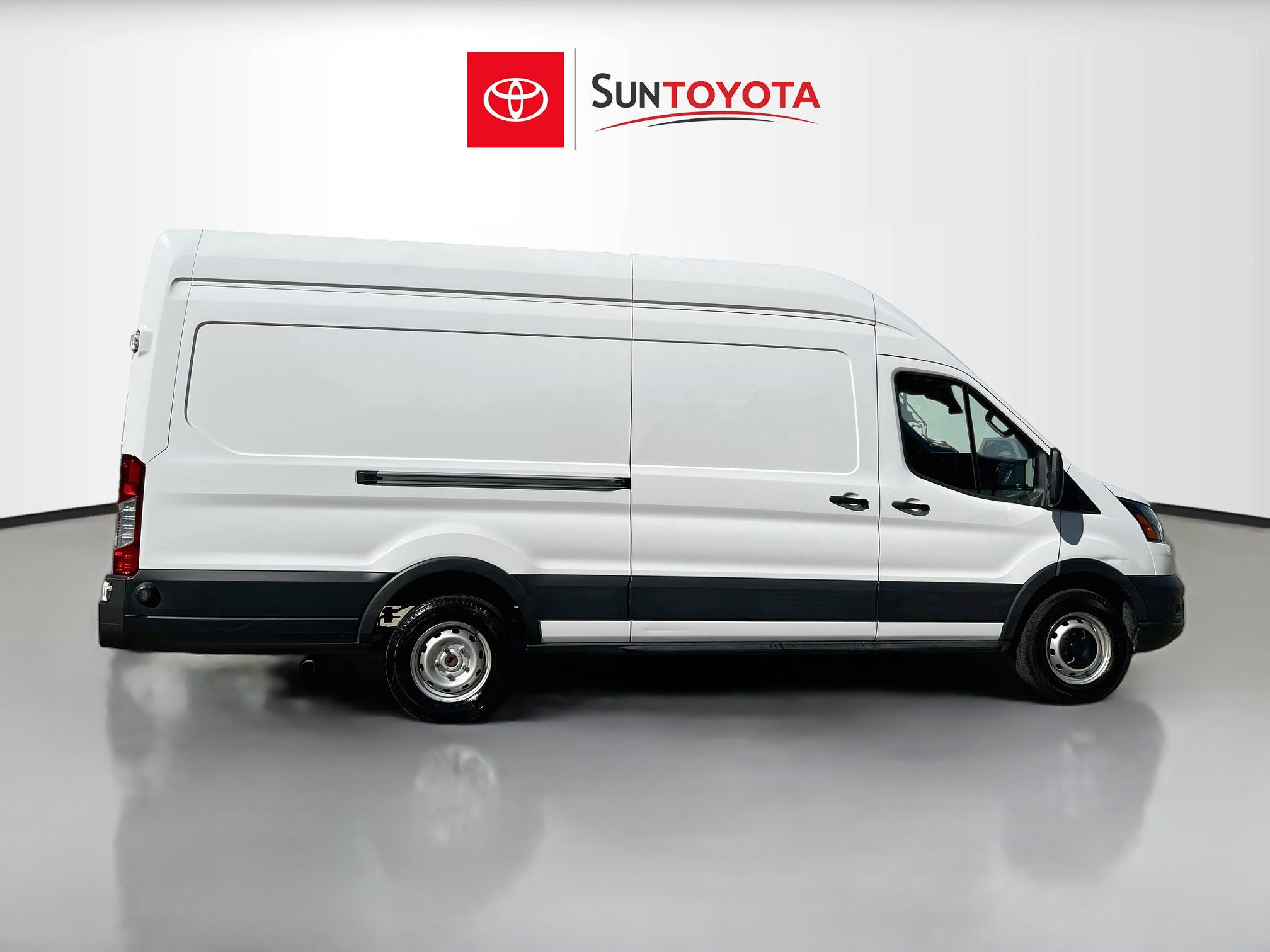 Used 2025 Ford Transit 250 148 High Roof Extended w/ Load Area Protection Package RWD image 2