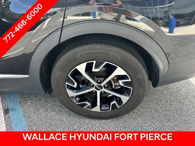 Used 2023 Kia Sportage EX FWD image 11