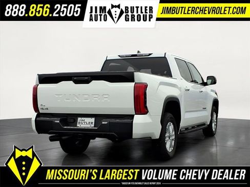 Used 2025 Toyota Tundra SR5 w/ SR5 Premium Package image 4
