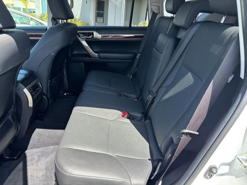 Used 2019 Lexus GX 460 Premium AWD/4WD image 23
