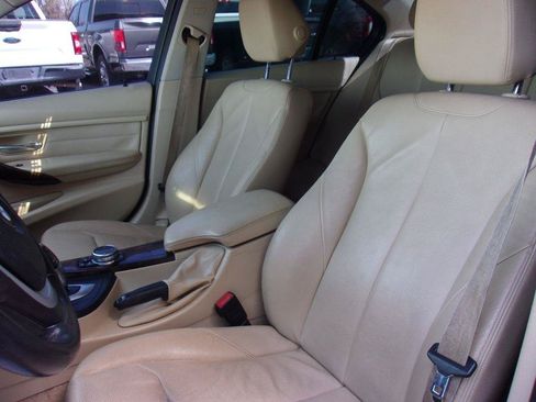 Used 2014 BMW 328i Sedan RWD image 9