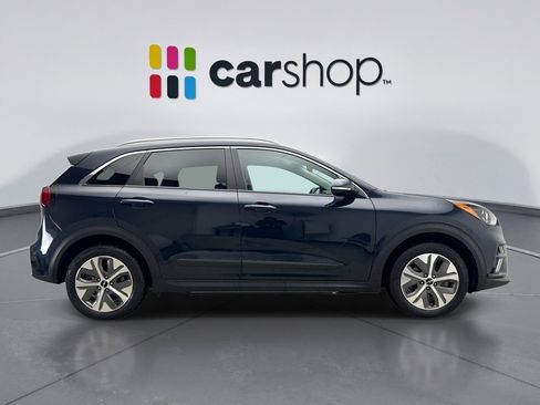 Used 2022 Kia Niro EX w/ Cold Weather Package image 6