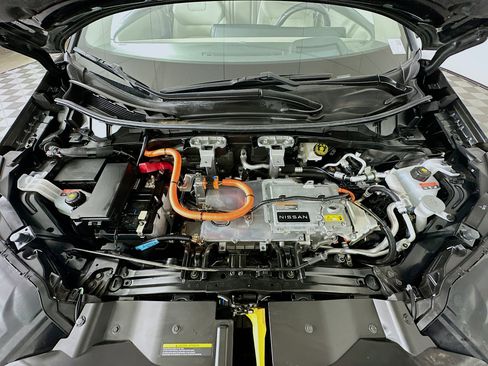Used 2024 Nissan Ariya AWD image 33