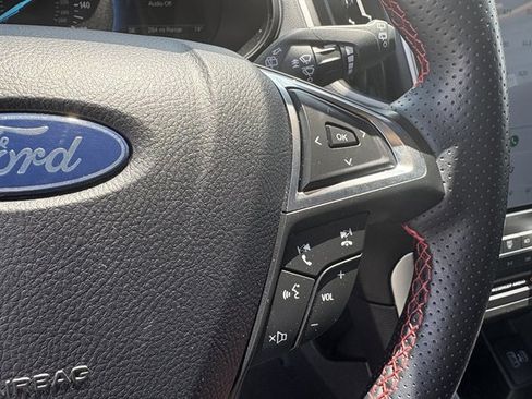 Used 2024 Ford Edge ST-Line image 30