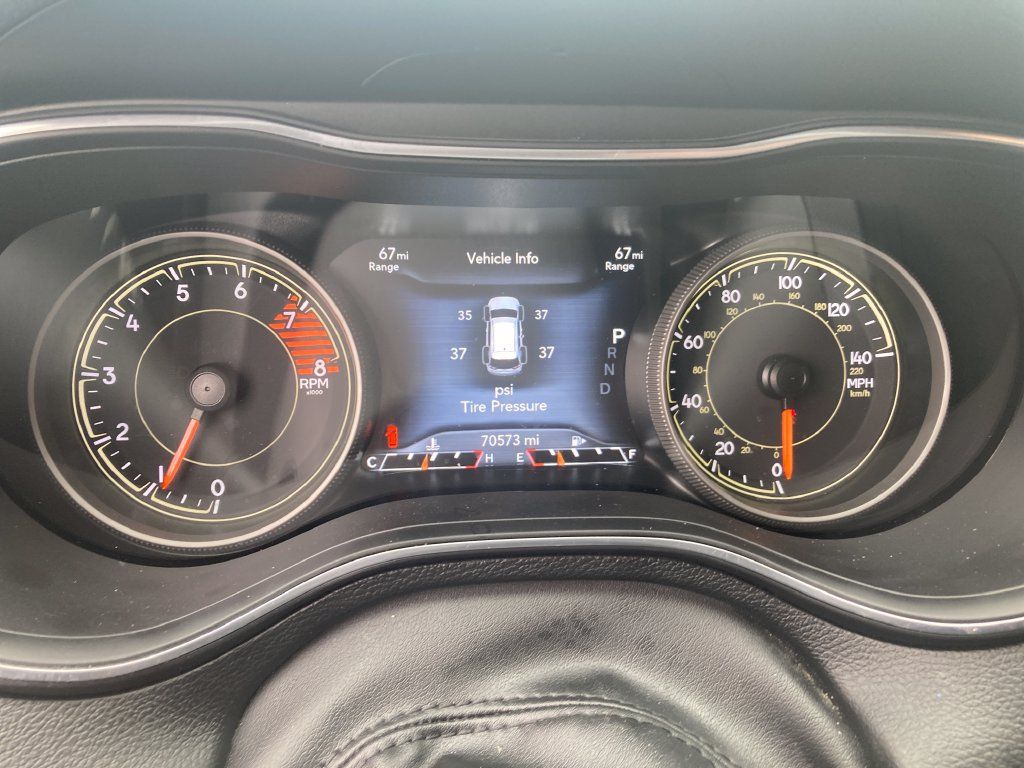 Used 2022 Jeep Cherokee Latitude Lux AWD/4WD image 19