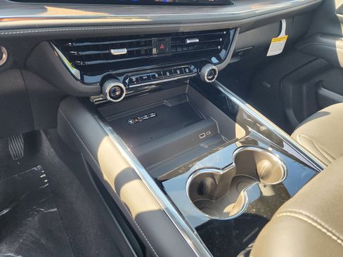 New 2025 Chevrolet Tahoe Premier w/ Sun And Tow Package image 36